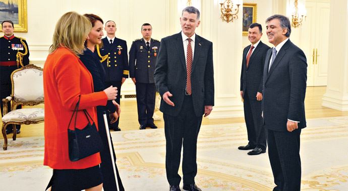 Köşk'te Türkçe kabul Köşk'te Türkçe kabul