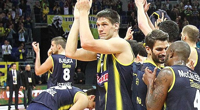 Fenerbahçe finalde