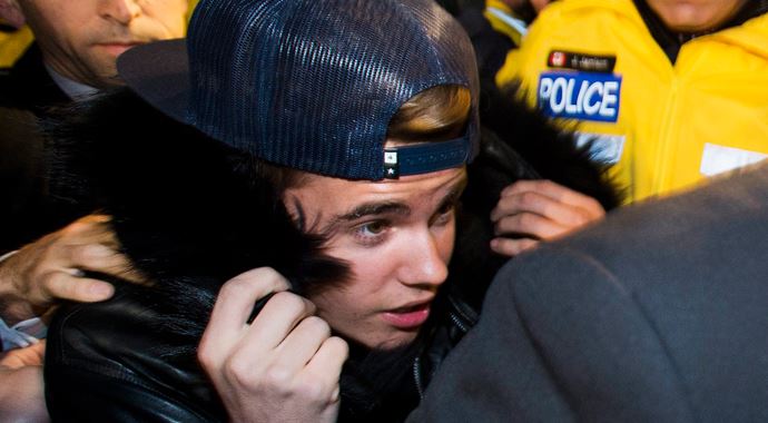 Justin Bieber'dan bir skandal daha!