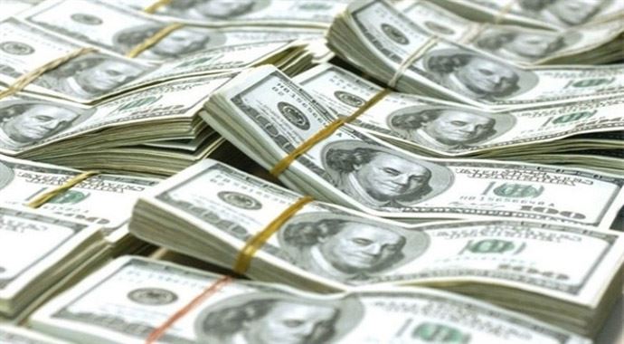 Doları içerideki siyasî mühendislik de etkiledi Doları içerideki siyasî mühendislik de etkiledi