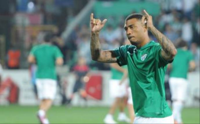 Colin Kazım&#039;a Bursaspor&#039;dan uyarı