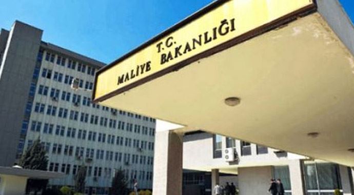 Futbol takımlarını şikayet etti, 30 bin lira ikramiye aldı!