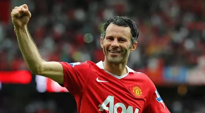 Takım alma modasına Giggs'de katıldı! Takım alma modasına Giggs'de katıldı!