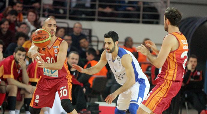 Galatasaray'ı da deviren Anadolu Efes finalde