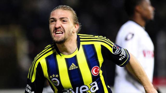Aziz Yıldırım Caner Erkin'e söz verdi! Aziz Yıldırım Caner Erkin'e söz verdi!