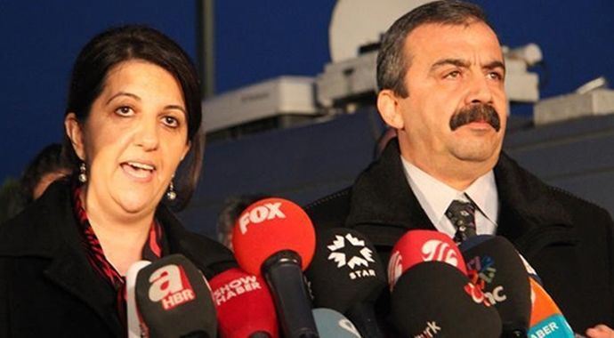 BDP ve HDP heyeti, İmralı'ya gitti BDP ve HDP heyeti, İmralı'ya gitti