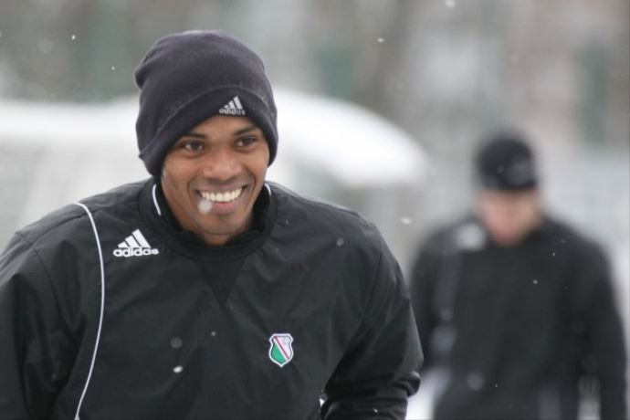 Futbolcu Maicon trafik kazasında hayatını kaybetti! Futbolcu Maicon trafik kazasında hayatını kaybetti!