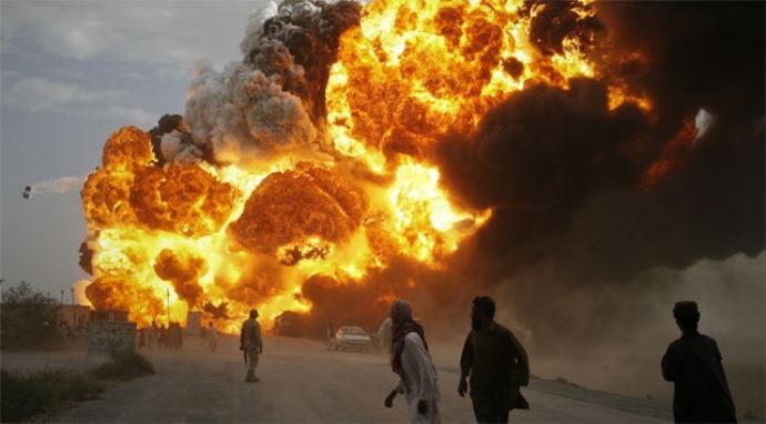 Afganistan'da bombalı saldır: 7 asker öldü Afganistan'da bombalı saldır: 7 asker öldü