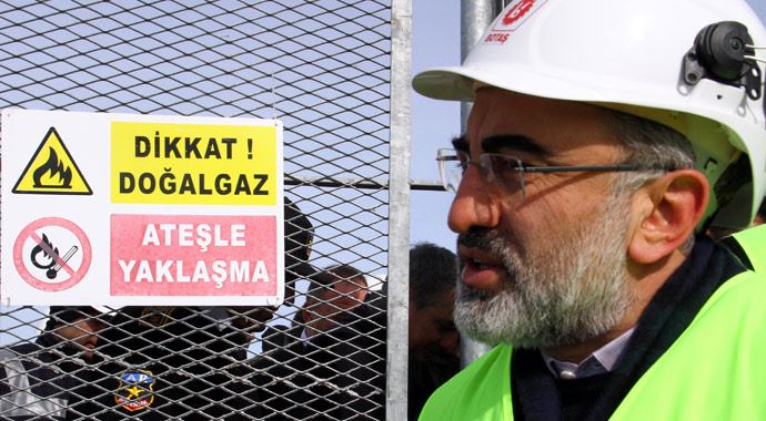 Enerji Bakanı Yıldız: "100 TL'lik benzinin..." Enerji Bakanı Yıldız: "100 TL'lik benzinin..."