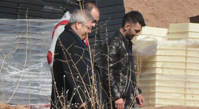 Sivas Aziz Yıldırım'a güvercin hediye etti Sivas Aziz Yıldırım'a güvercin hediye etti