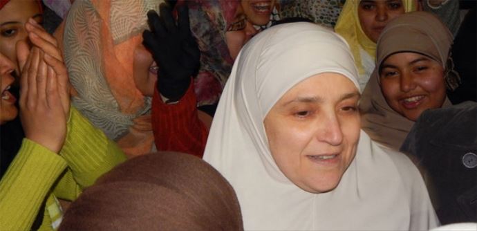 Mursi'nin eşi darbe karşıtı gösterilere katıldı Mursi'nin eşi darbe karşıtı gösterilere katıldı