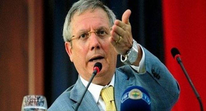 Aziz Yıldırım hakem odasının kapısından Yunus Yıldırım'a seslendi Aziz Yıldırım hakem odasının kapısından Yunus Yıldırım'a seslendi