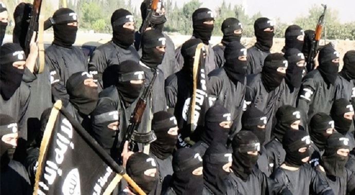 Suriye'de kutlama yapılıyor: IŞİD çekilmeye başladı Suriye'de kutlama yapılıyor: IŞİD çekilmeye başladı