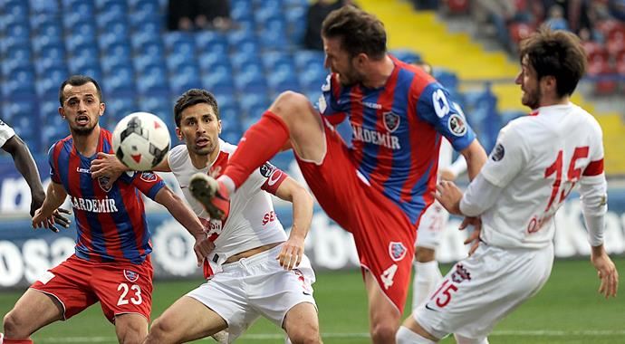 Gaziantep deplasmanda Karabük'ü devirdi: 0-1 Gaziantep deplasmanda Karabük'ü devirdi: 0-1