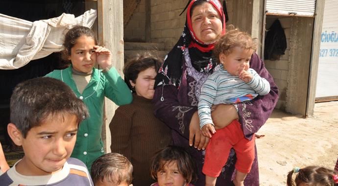 Son 10 günde 10 bin Suriyeli Türkiye&#039;ye geldi