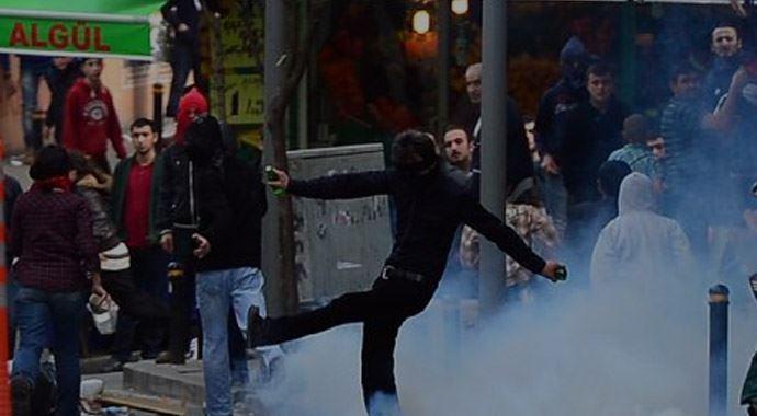 Önce duyuru sonra cinayet Önce duyuru sonra cinayet
