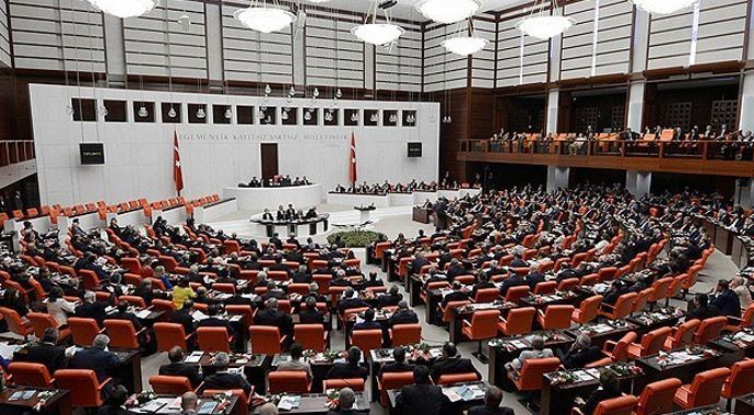 Meclis &#039;fezleke&#039; için olağanüstü toplanıyor
