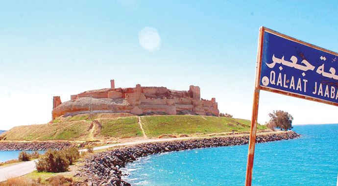 Suriye'deki yavru vatan: Caber Kalesi Suriye'deki yavru vatan: Caber Kalesi