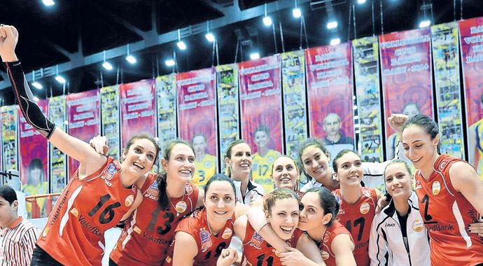 VakıfBank finale vurdu VakıfBank finale vurdu