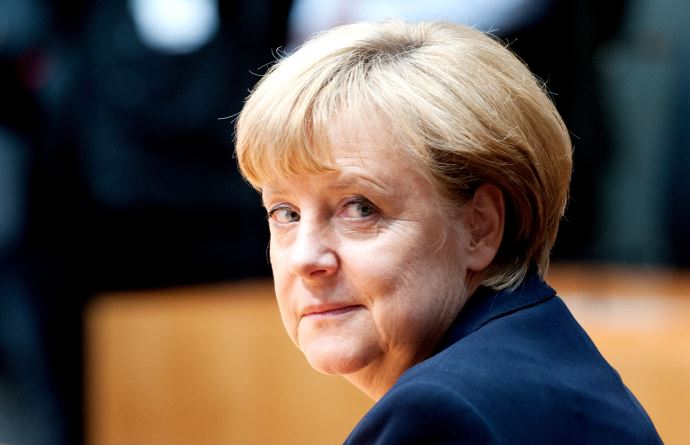 Angela Merkel: &quot;Yaptırım kararı kolay verilmedi&quot;