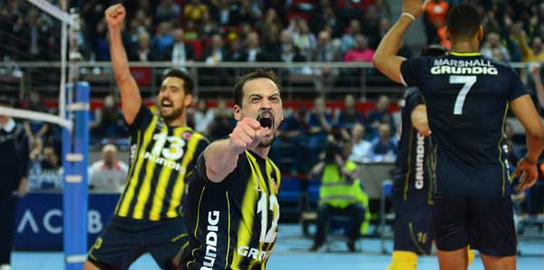Fenerbahçe erkeklerde ve kadınlarda Avrupa şampiyonu oldu Fenerbahçe erkeklerde ve kadınlarda Avrupa şampiyonu oldu
