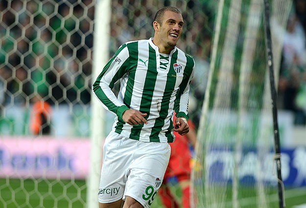 Bursaspor'da Fernandao ve Caja yok! Bursaspor'da Fernandao ve Caja yok!