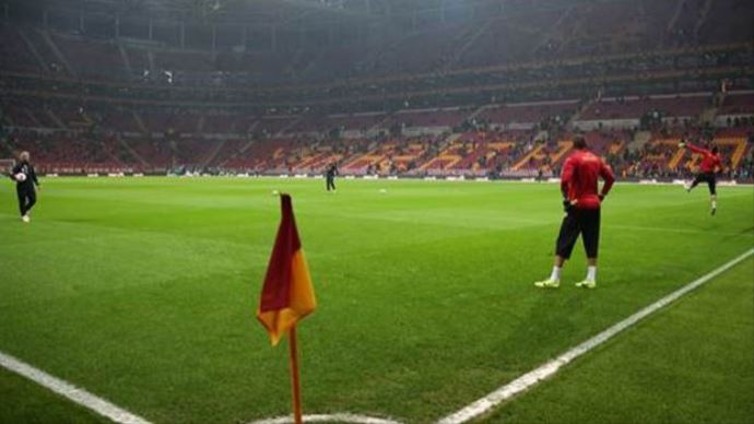 TT Arena'da ilginç anons TT Arena'da ilginç anons