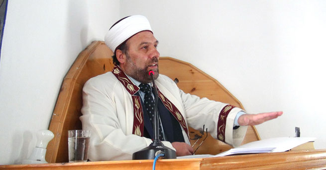 Mert Aydın eylemlerini müftünün vaazı durdurdu