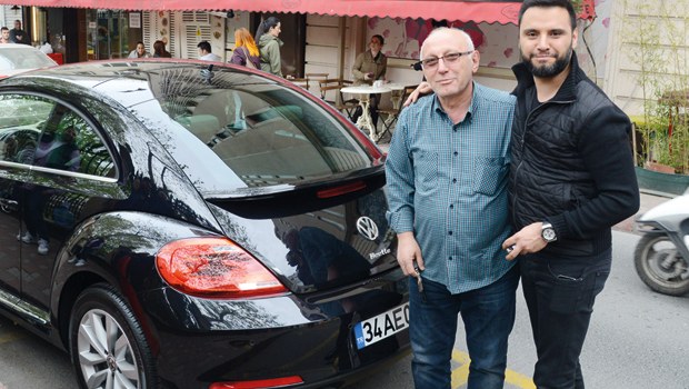 Alişan&#039;dan babasına 90 bin TL&#039;lik jest!