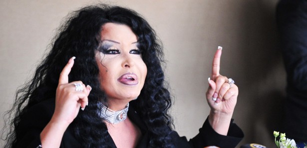 Bülent Ersoy: Ajda Pekkan sokağa çıkamayacak! Bülent Ersoy: Ajda Pekkan sokağa çıkamayacak!