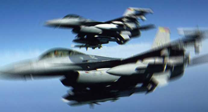 Türk F-16'lar Rus jeti için havalandı Türk F-16'lar Rus jeti için havalandı