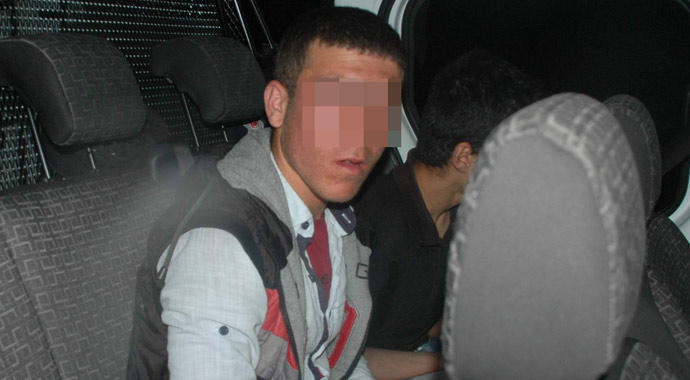 Hırsızla ev sahibi arasında evin içinde kovalamaca