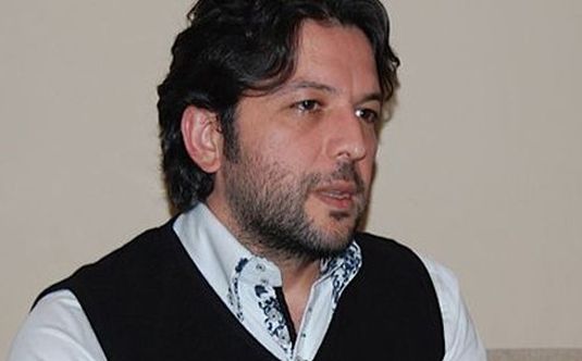 Nihat Doğan, Derya Büyükuncu'ya Twitter'da saldırdı! Nihat Doğan, Derya Büyükuncu'ya Twitter'da saldırdı!