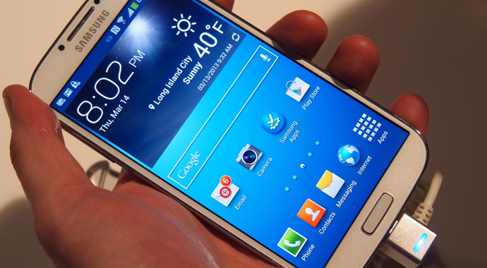 Samsung Galaxy S5, S4'e fark attı!
