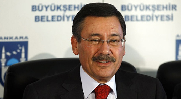 Gökçek'ten İdris Naim Şahin'e 'ihanet' tepkisi Gökçek'ten İdris Naim Şahin'e 'ihanet' tepkisi
