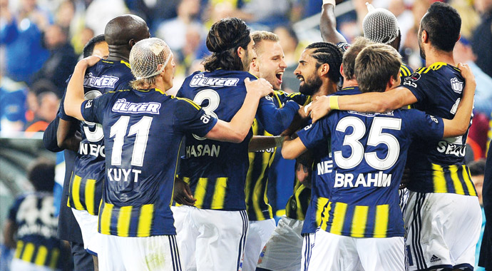 Mahmut Uslu Galatasaray'ı bombaladı! Beşiktaş'a yakınız Mahmut Uslu Galatasaray'ı bombaladı! Beşiktaş'a yakınız