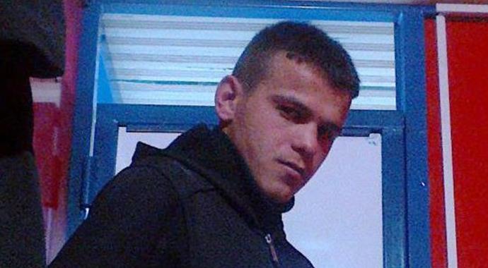 Mert Aydın'ın katili cezaevinde bileklerini kesti Mert Aydın'ın katili cezaevinde bileklerini kesti
