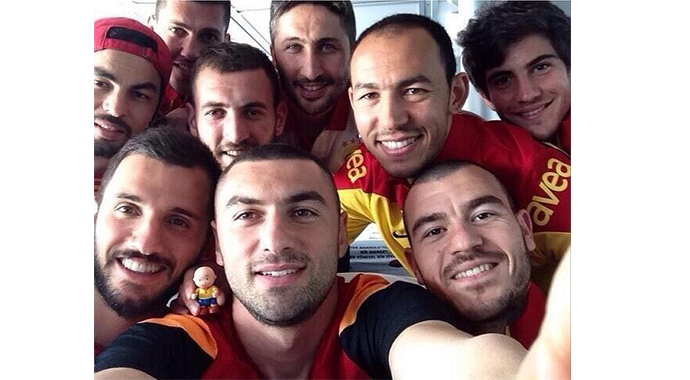 Burak Yılmaz´ın selfie´si olay oldu