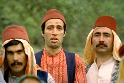 Kemal Sunal filminde paylaşılamayan "Yeşilvadi" sahibini buldu Kemal Sunal filminde paylaşılamayan "Yeşilvadi" sahibini buldu