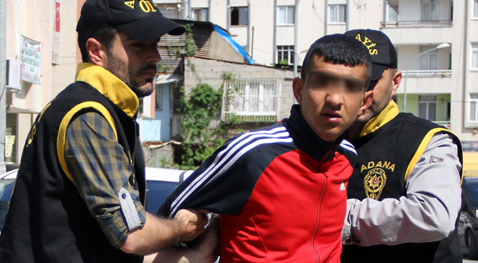 Hırsızlık yapmayan çocuğu komaya soktu Hırsızlık yapmayan çocuğu komaya soktu