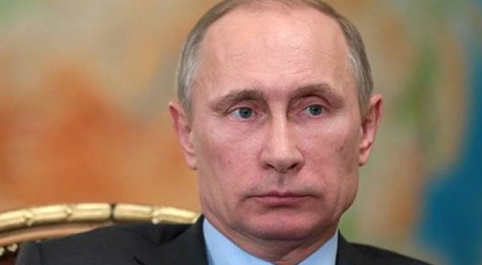 Putin'e iki şok birden Putin'e iki şok birden