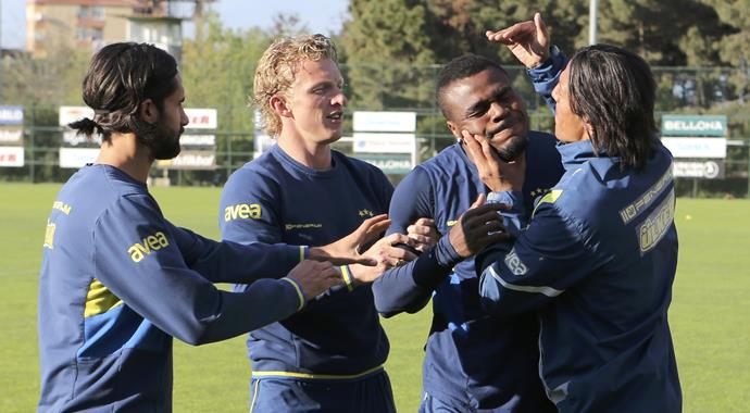 Fenerbahçe sabırsız şampiyonluğunu ilan etmek istiyor Fenerbahçe sabırsız şampiyonluğunu ilan etmek istiyor