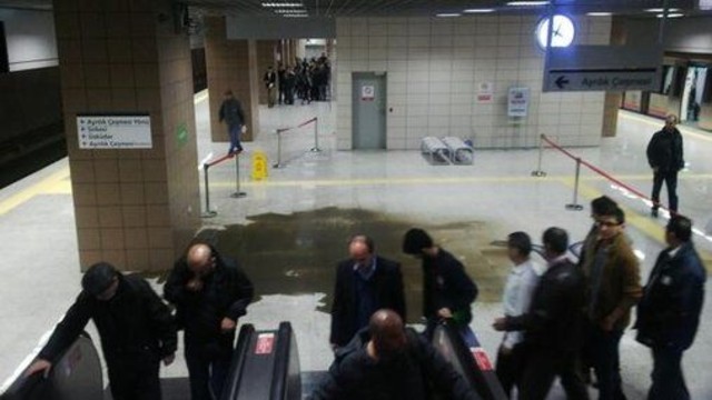 Marmaray'da 'lağım patladı' iddiasına cevap Marmaray'da 'lağım patladı' iddiasına cevap