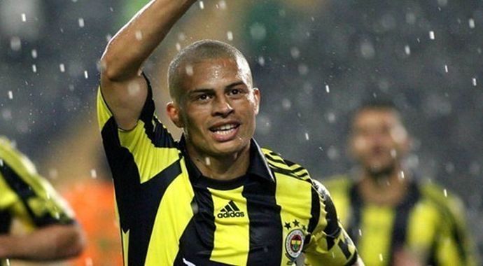F.Bahçe'nin golünden sonra Alex'in mesajı F.Bahçe'nin golünden sonra Alex'in mesajı
