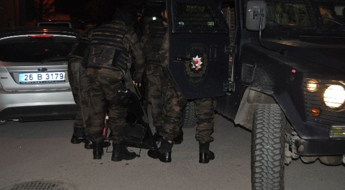 Önce sevgilisini vurdu sonra canına kıydı