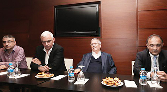 Aziz Yıldırım: 'Bana sahip çıktınız' Aziz Yıldırım: 'Bana sahip çıktınız'