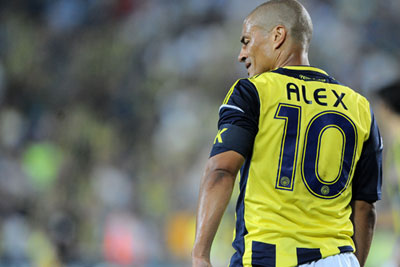 Alex'ten Aykut Kocaman'a büyük sitem! Alex'ten Aykut Kocaman'a büyük sitem!