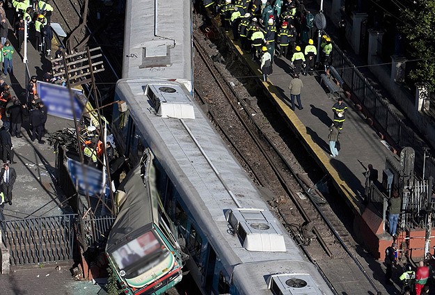 Demokratik Kongo Cumhuriyeti'nde feci tren kazası, 50 ölü var Demokratik Kongo Cumhuriyeti'nde feci tren kazası, 50 ölü var