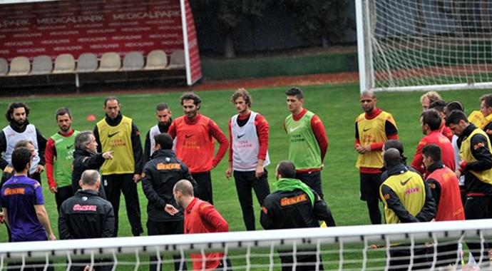 Galatasaray Elazığ'da 3 puan peşinde Galatasaray Elazığ'da 3 puan peşinde