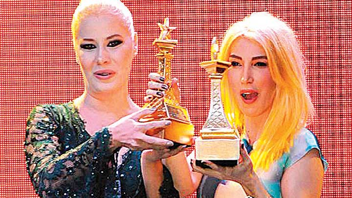 En iyi klip Hande Yener'in oldu En iyi klip Hande Yener'in oldu
